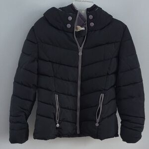 Women's Black Puffer Jacket